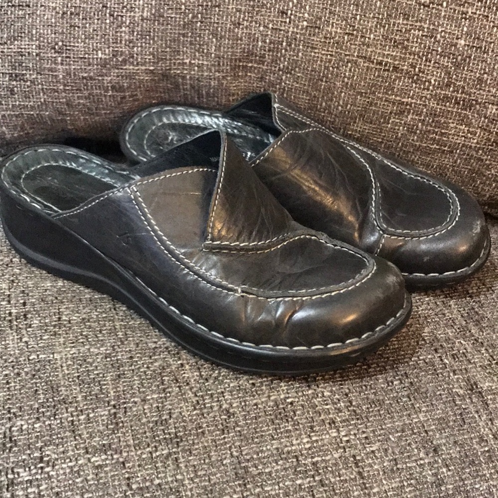 Josef Seibel women’s mules size 37